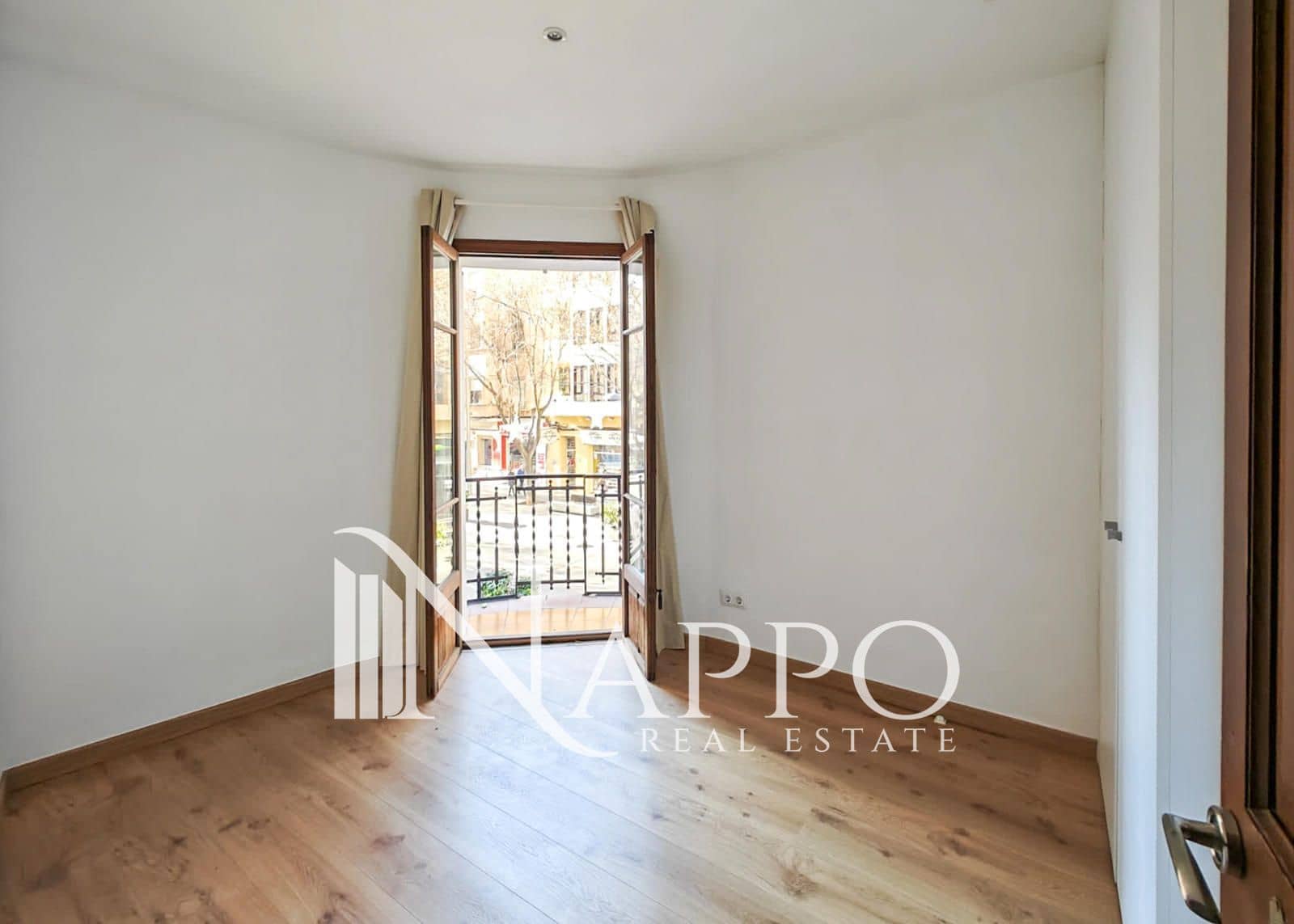 Appartement de 3 chambres à louer à Palma de Mallorca - 1 770 € (Ref: 9948678)