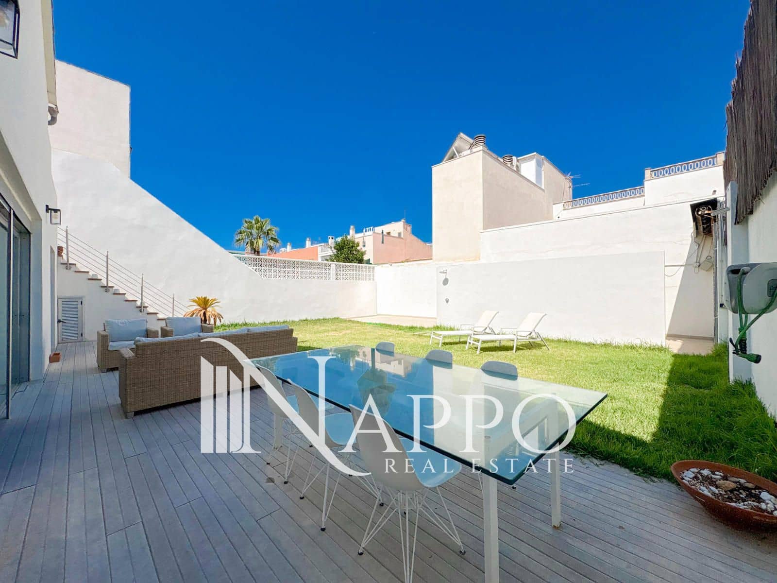 4 bedroom Villa for rent in Portixol with garage - € 4,500 (Ref: 9950752)