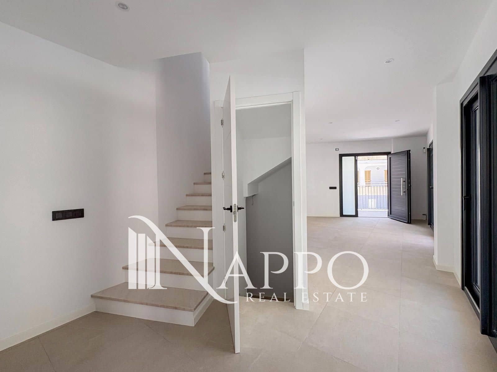 3 bedroom Townhouse for sale in Colonia de Sant Jordi with garage - € 810,000 (Ref: 9956220)