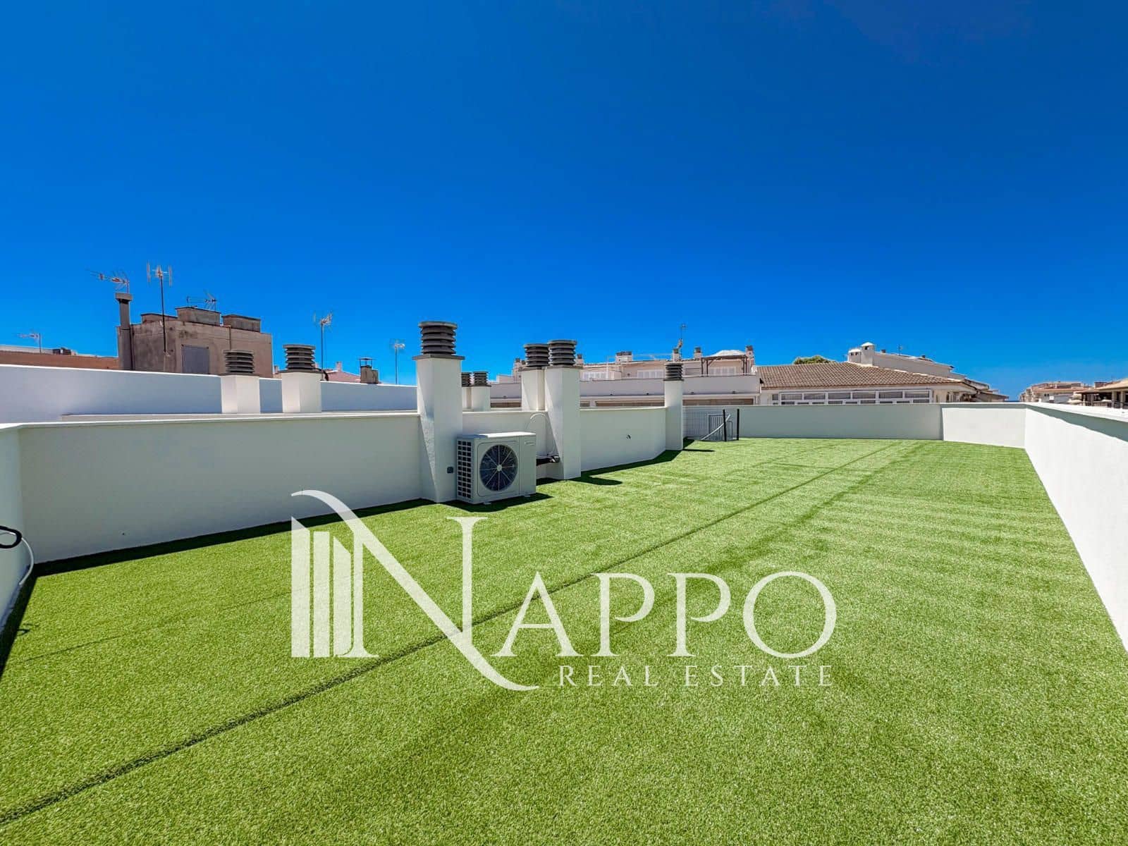 3 bedroom Townhouse for sale in Colonia de Sant Jordi with garage - € 810,000 (Ref: 9956220)