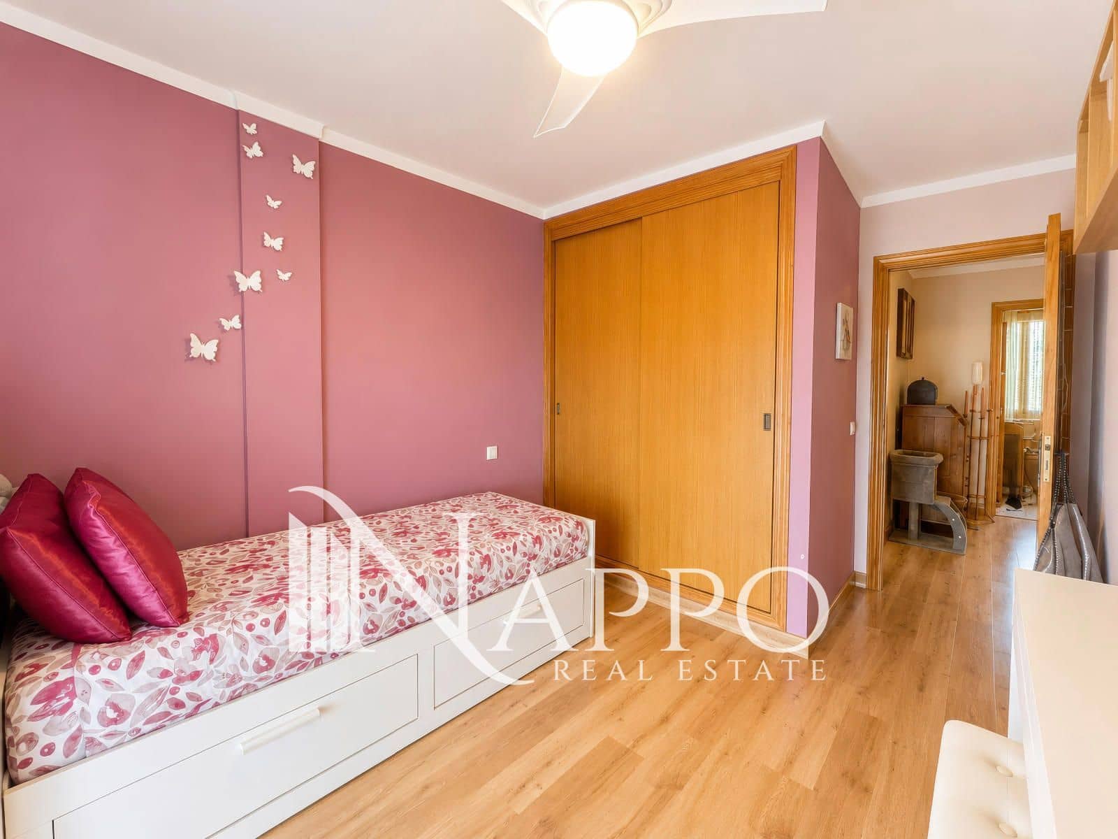 3 bedroom Flat for sale in Palma de Mallorca with garage - € 550,000 (Ref: 9956336)
