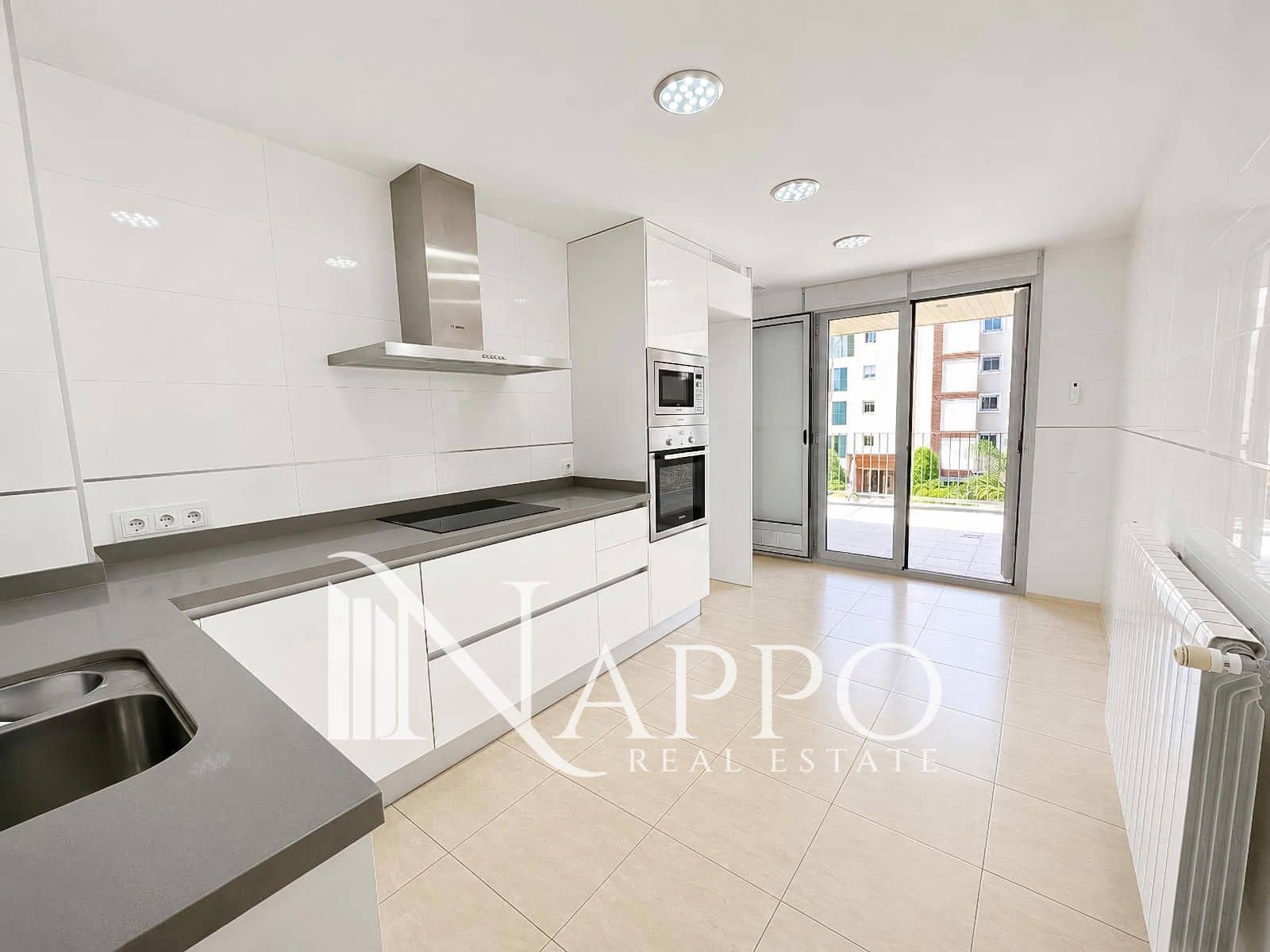 2 chambre Appartement à vendre à Genova avec piscine garage - 850 000 € (Ref: 9958738)