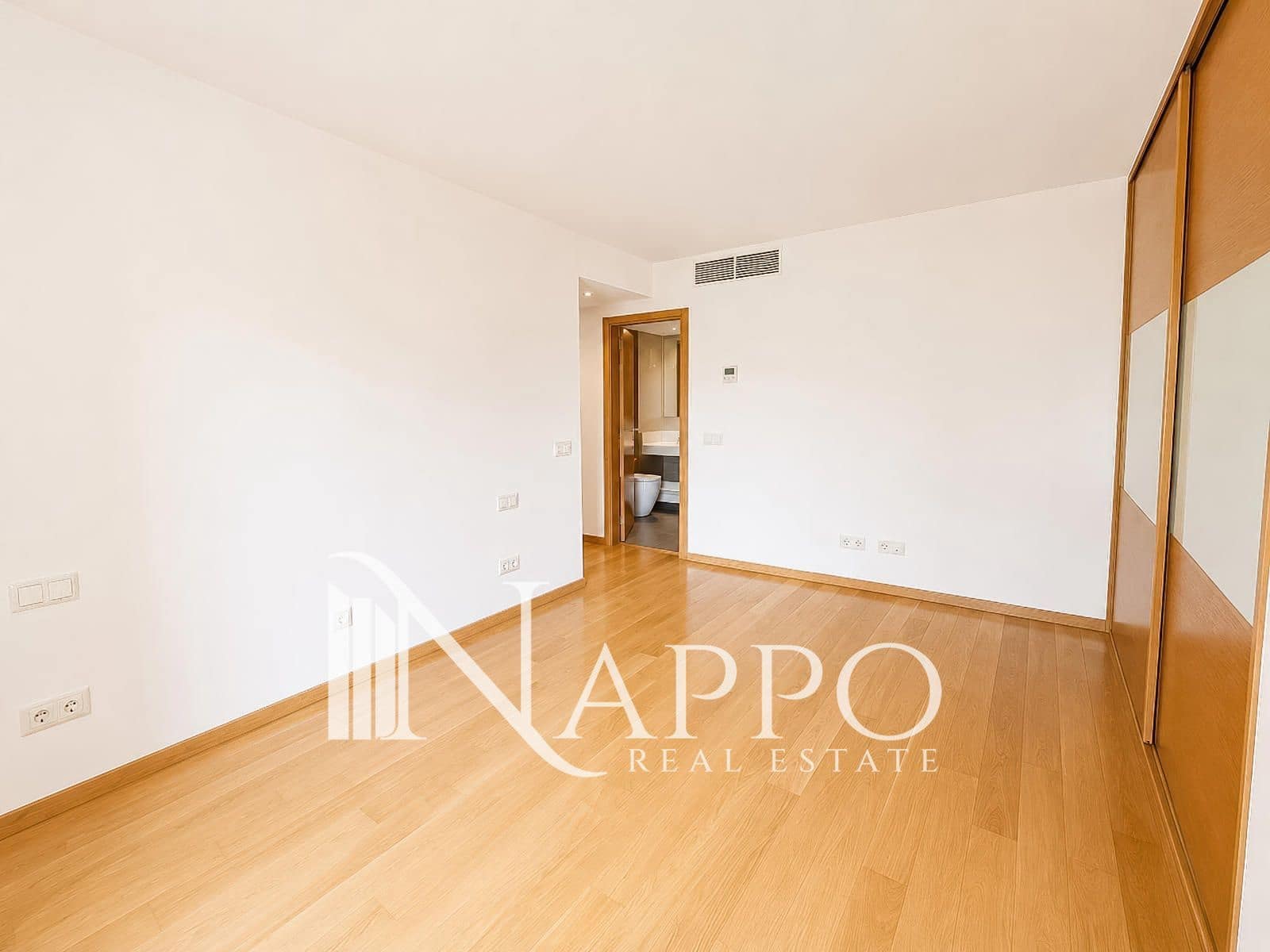 2 chambre Appartement à vendre à Genova avec piscine garage - 850 000 € (Ref: 9958738)