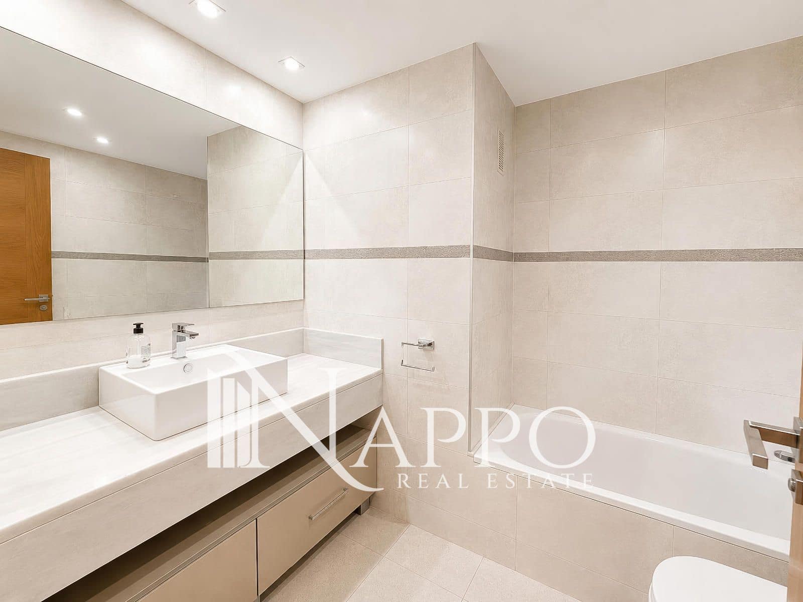 2 chambre Appartement à vendre à Genova avec piscine garage - 850 000 € (Ref: 9958738)