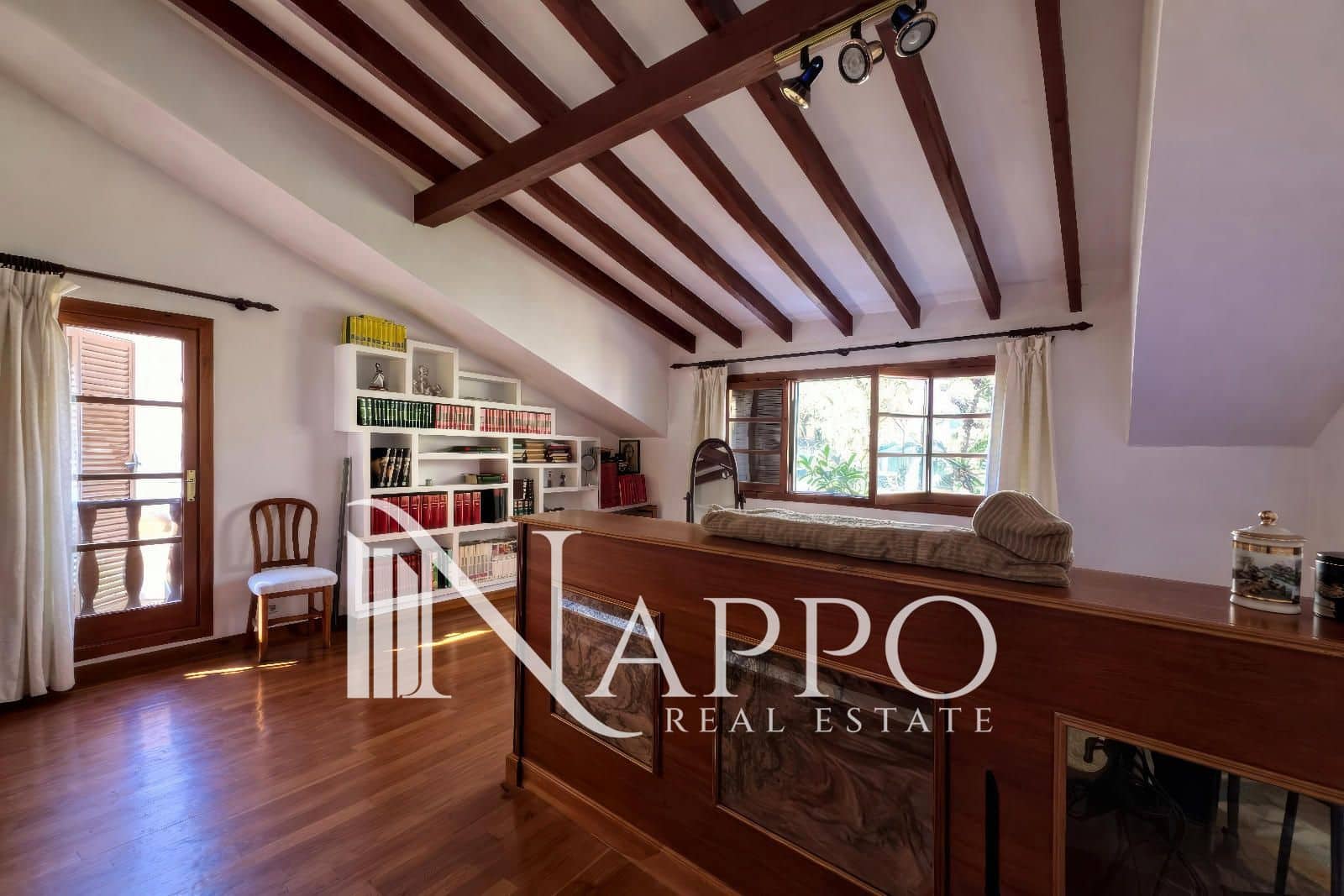 4 bedroom Villa for sale in Calvia - € 1,199,000 (Ref: 9961627)