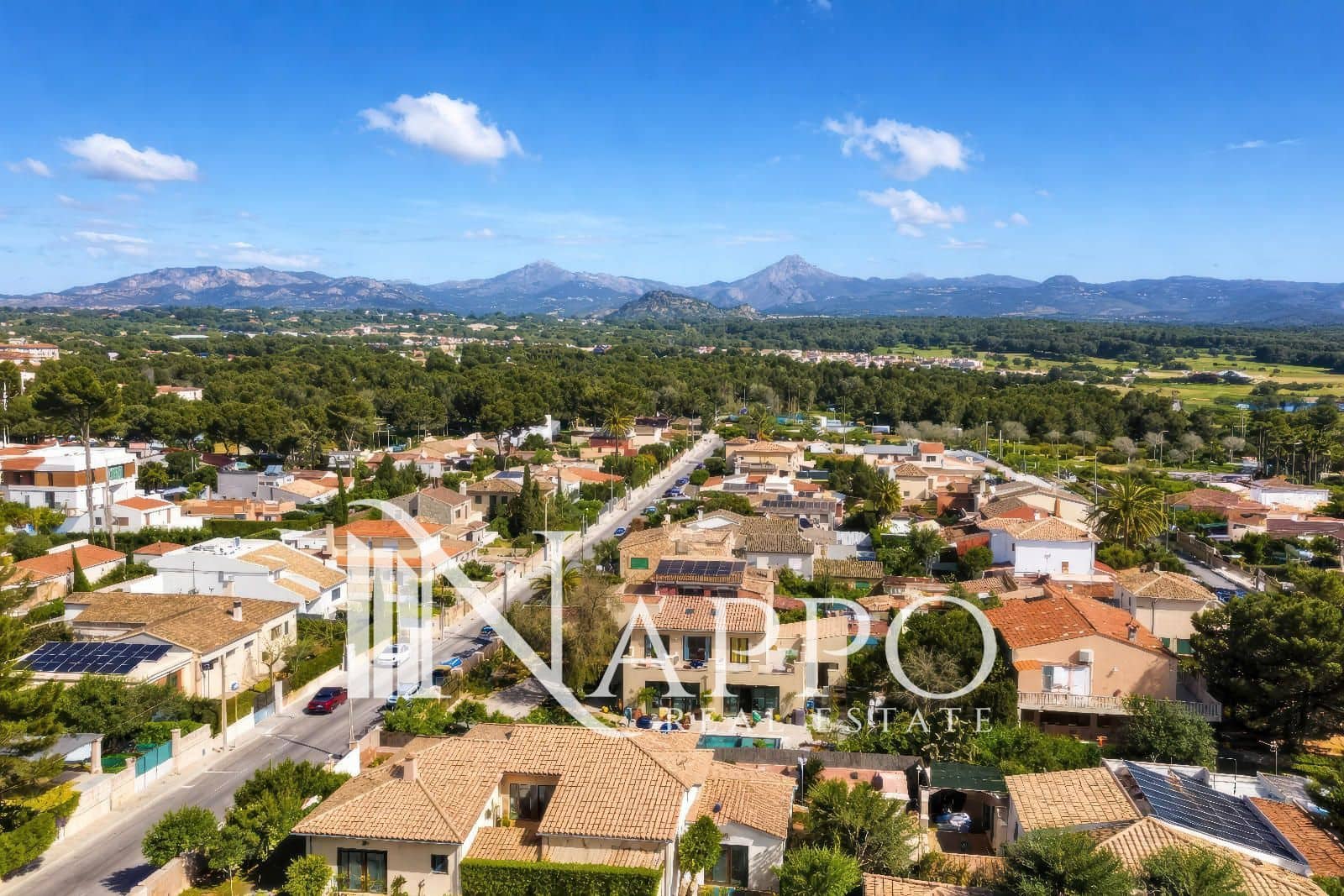 4 bedroom Villa for sale in Calvia - € 1,199,000 (Ref: 9961627)