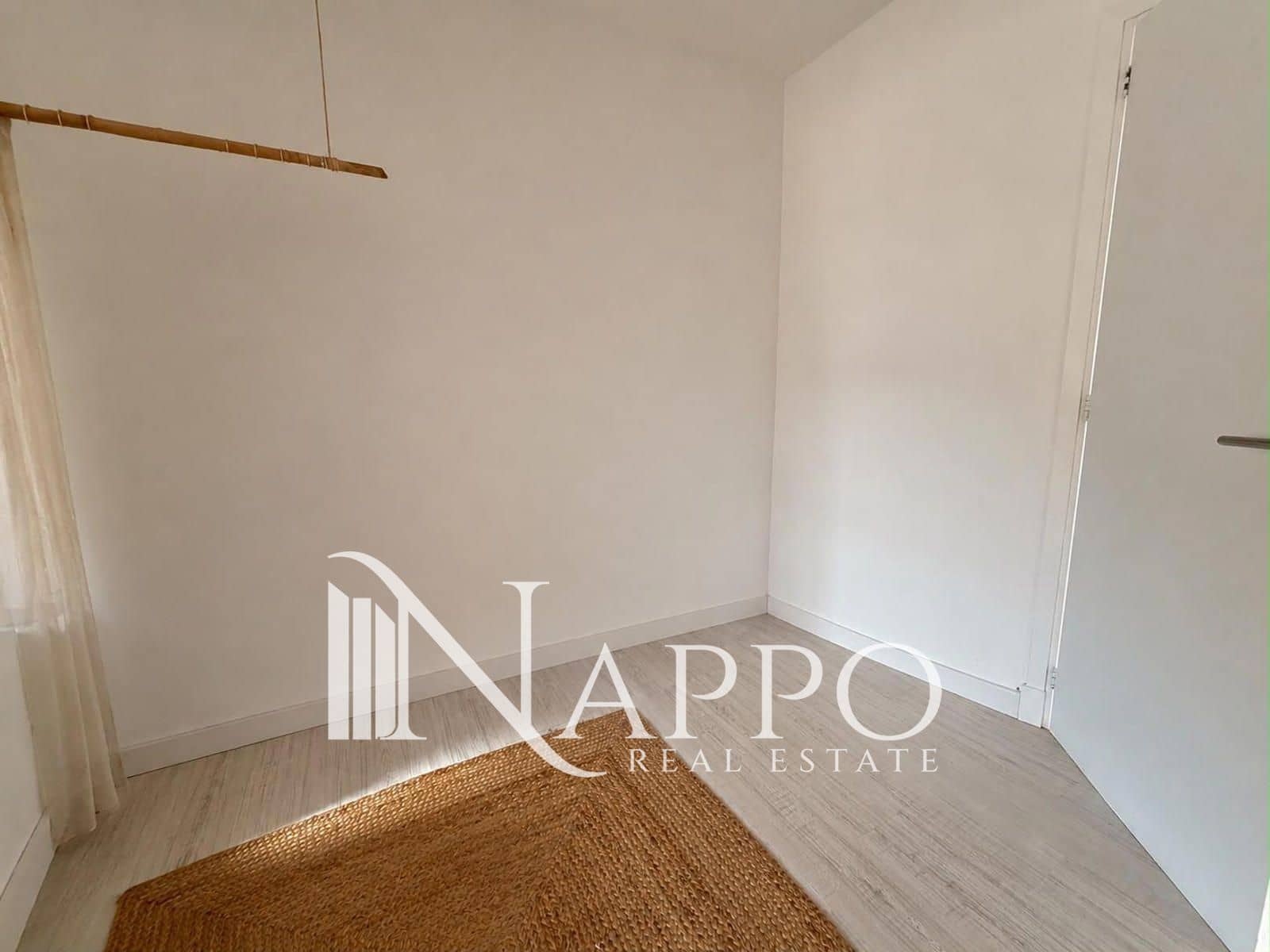 3 quarto Penthouse para arrendar em Genova - 2 200 € (Ref: 9964308)
