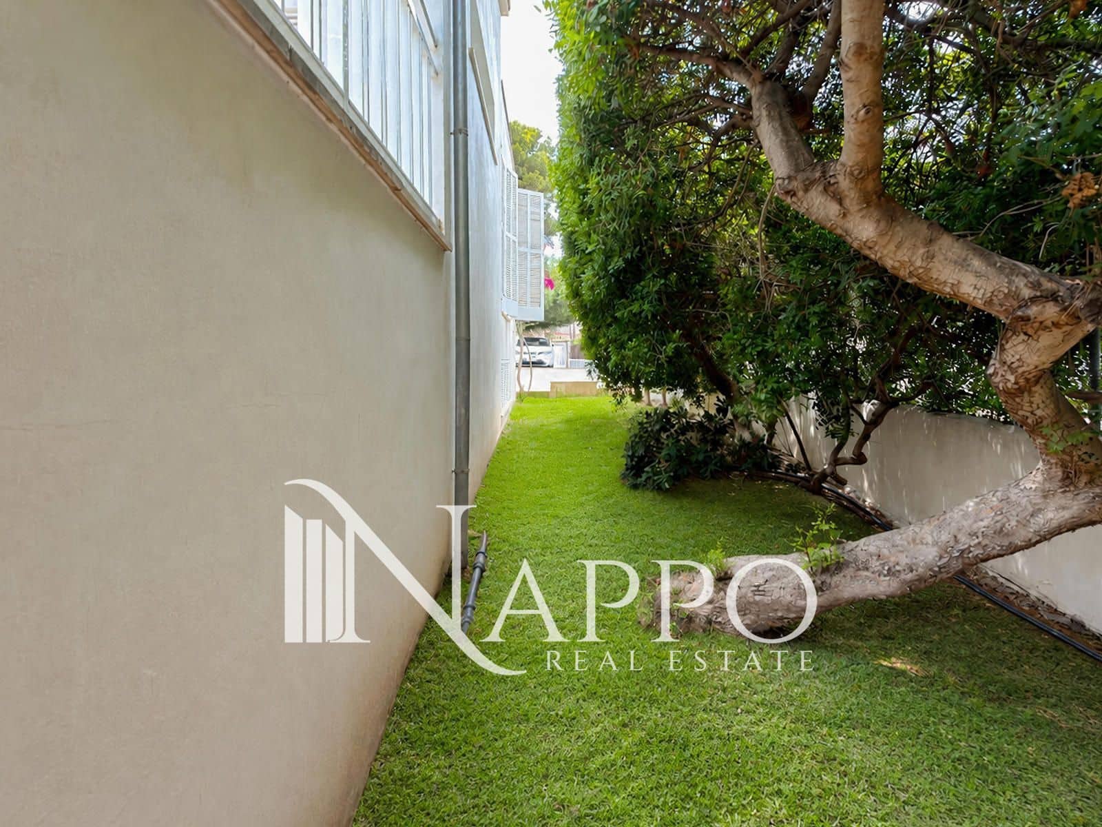4 soverom Villa til salgs i Santa Ponsa med svømmebasseng garasje - € 1 950 000 (Ref: 9971495)