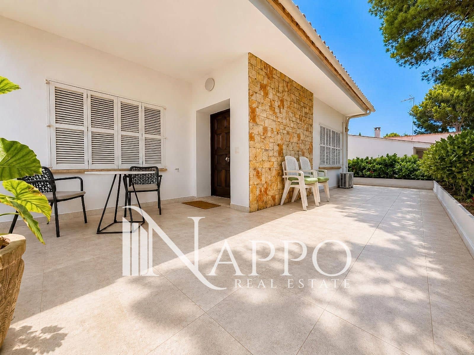 4 soverom Villa til salgs i Santa Ponsa med svømmebasseng garasje - € 1 950 000 (Ref: 9971495)