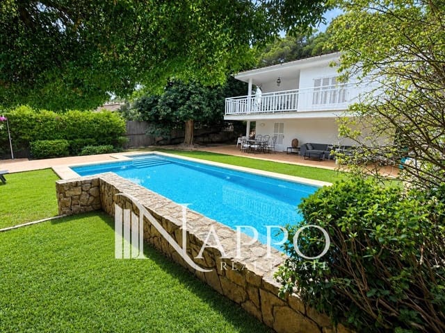 4 soverom Villa til salgs i Santa Ponsa, Calvià med svømmebasseng garasje - € 1 950 000 (Ref: 9971495)