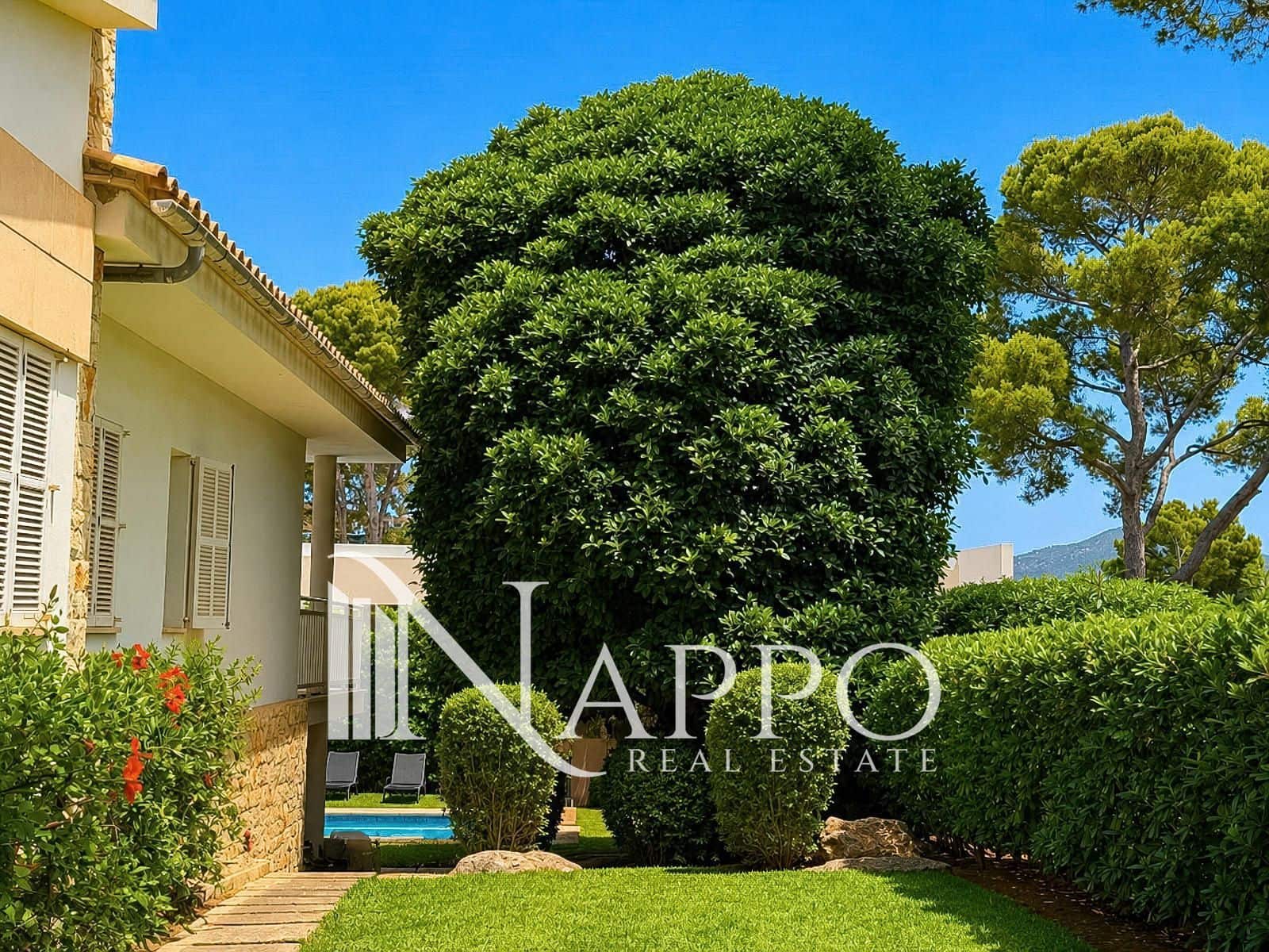 4 soverom Villa til salgs i Santa Ponsa med svømmebasseng garasje - € 1 950 000 (Ref: 9971495)