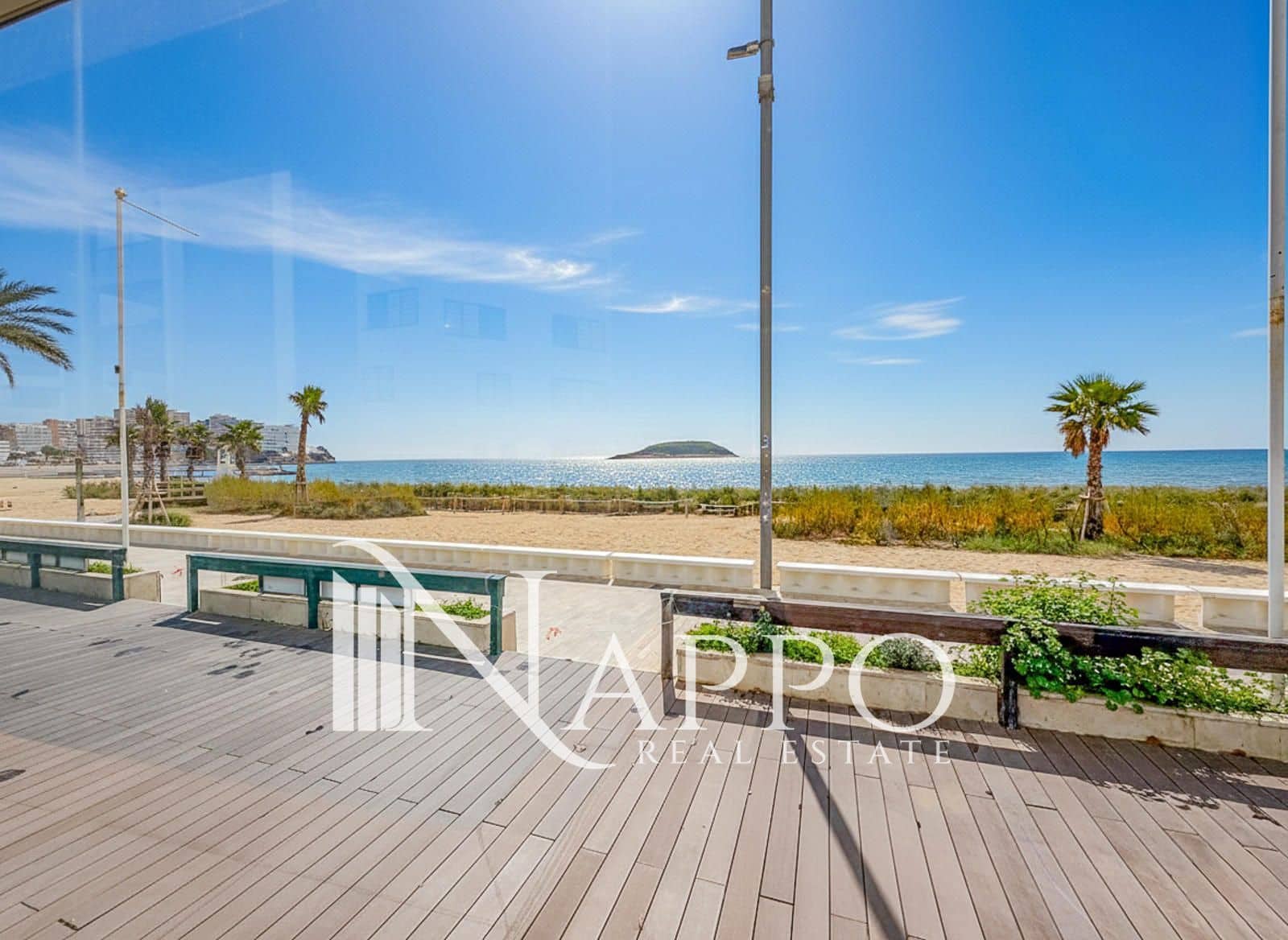 Piso de 1 habitación en Magalluf en venta con piscina garaje - 298.000 € (Ref: 9971743)