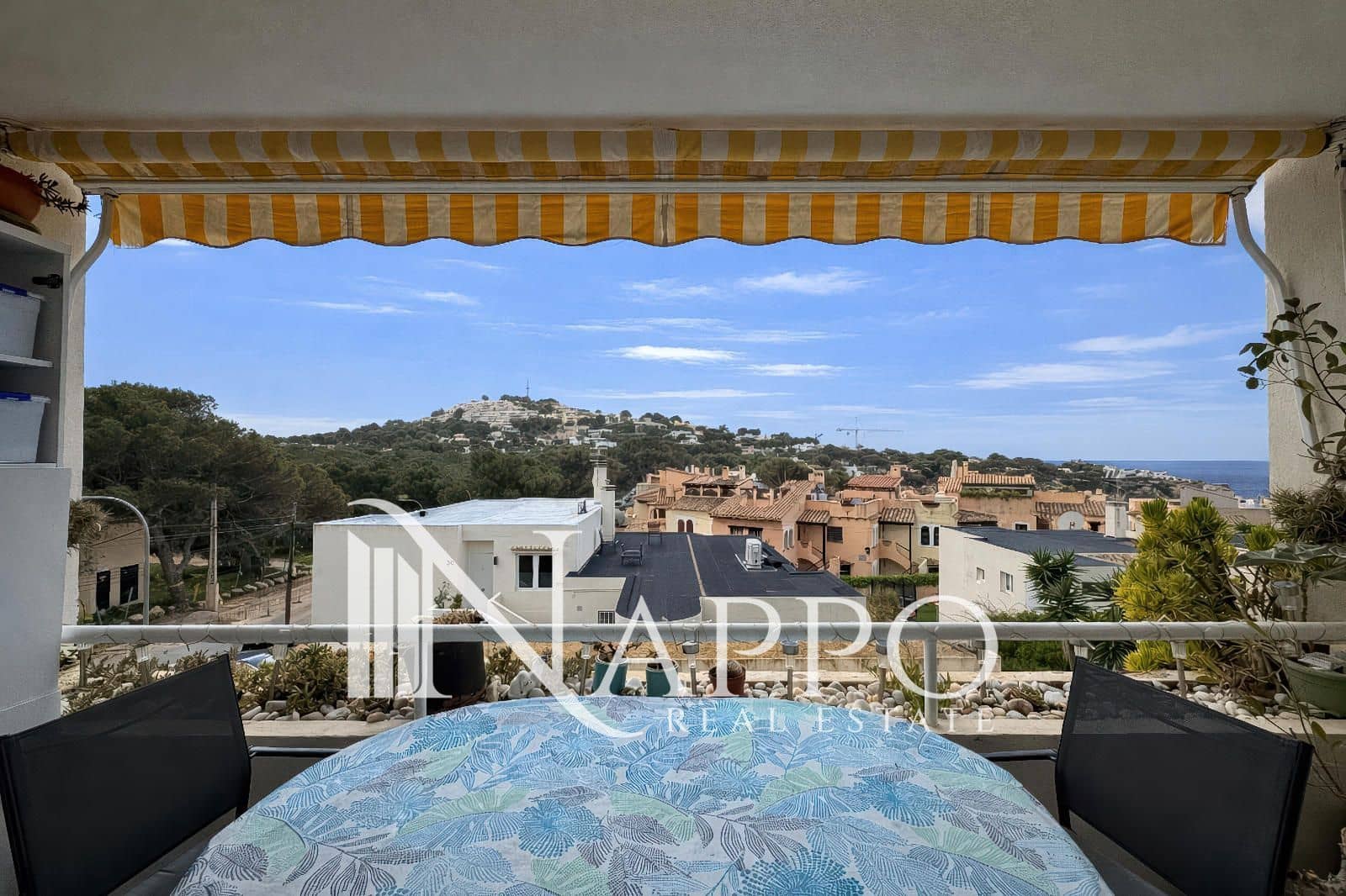 Piso de 3 habitaciones en Santa Ponsa en venta - 680.000 € (Ref: 9972245)