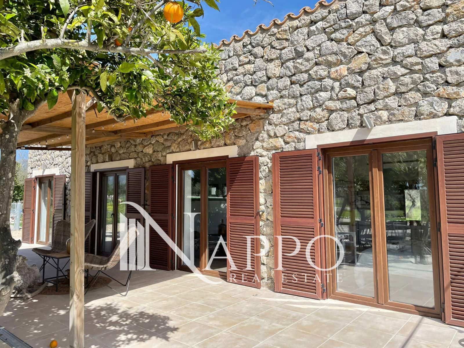 2 chambre Villa/Maison à vendre à Campanet avec piscine garage - 595 000 € (Ref: 9973668)