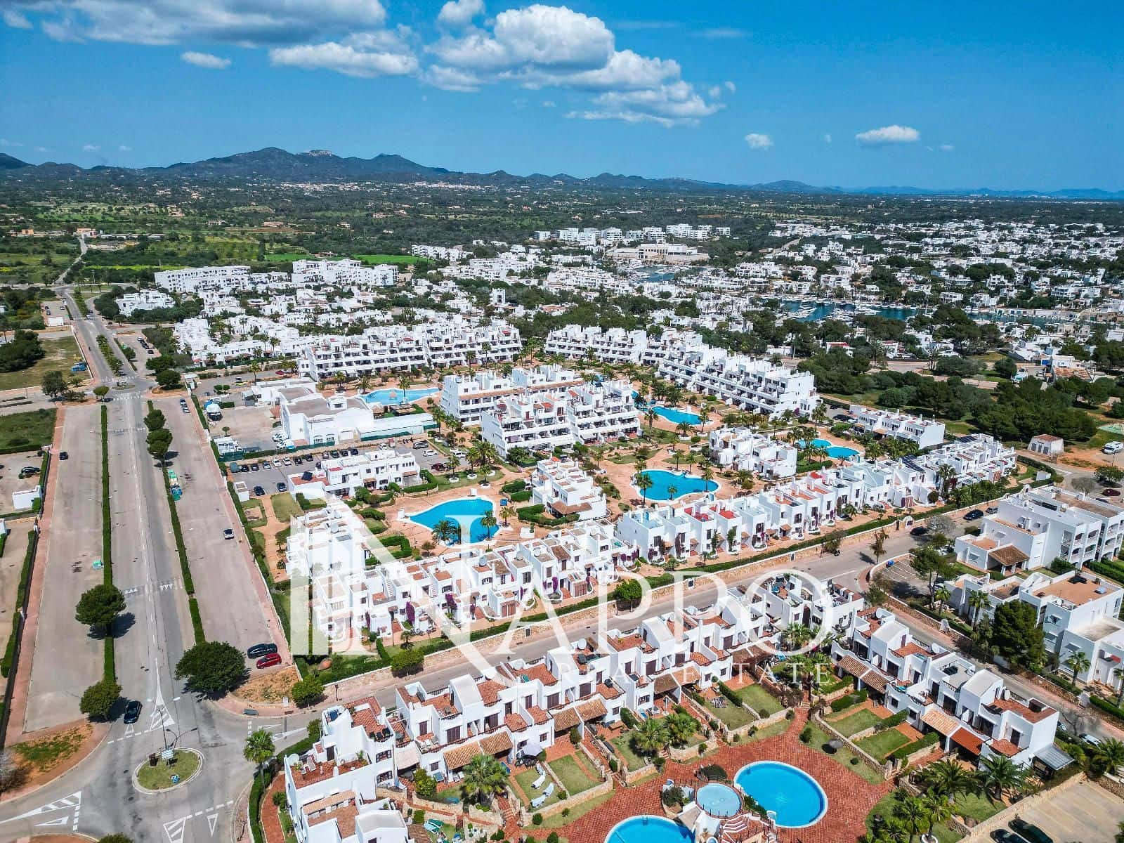 3 soveværelse Byhus til leje i Santanyi med swimmingpool - € 2.100 (Ref: 9973669)