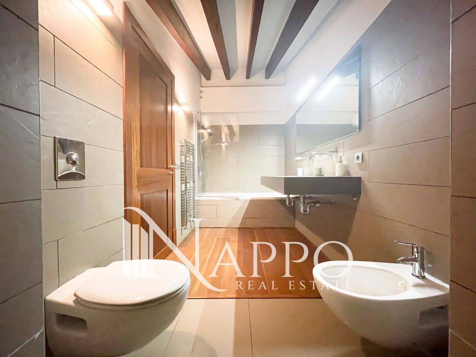 2 soverom Penthouse til leie i Palma de Mallorca med garasje - € 2 500 (Ref: 9977574)