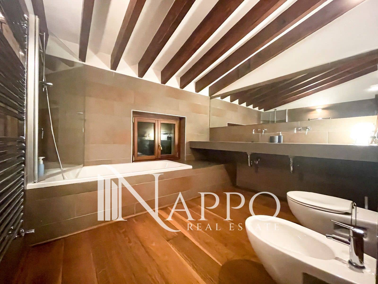 2 soverom Penthouse til leie i Palma de Mallorca med garasje - € 2 500 (Ref: 9977574)