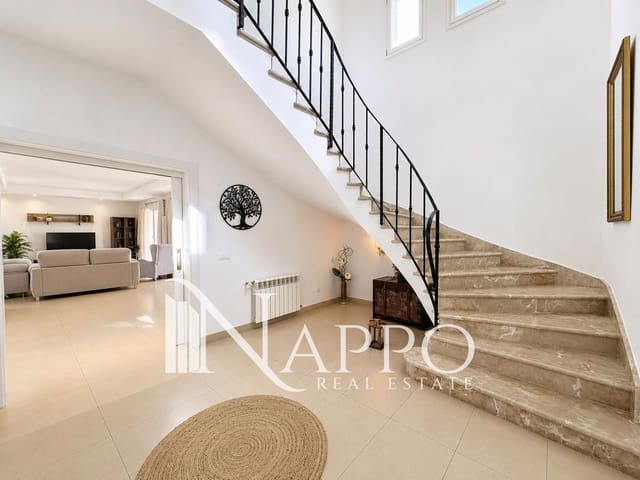 4 sovrum Villa till salu i El Toro / Port Adriano, Calvià med pool garage - 1 895 000 € (Ref: 9981479)