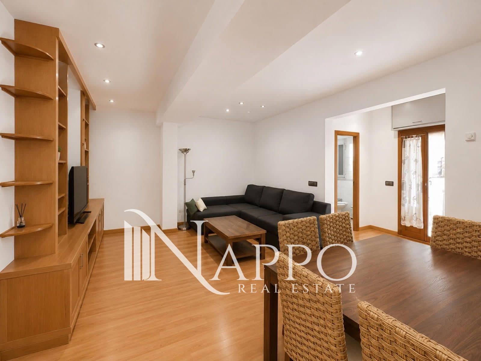 2 bedroom Flat for sale in Palma de Mallorca - € 365,000 (Ref: 9984006)