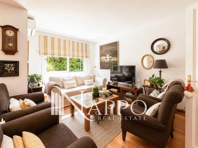 4 soveværelse Byhus til salg i Palma de Mallorca med swimmingpool garage - € 980.000 (Ref: 9985320)
