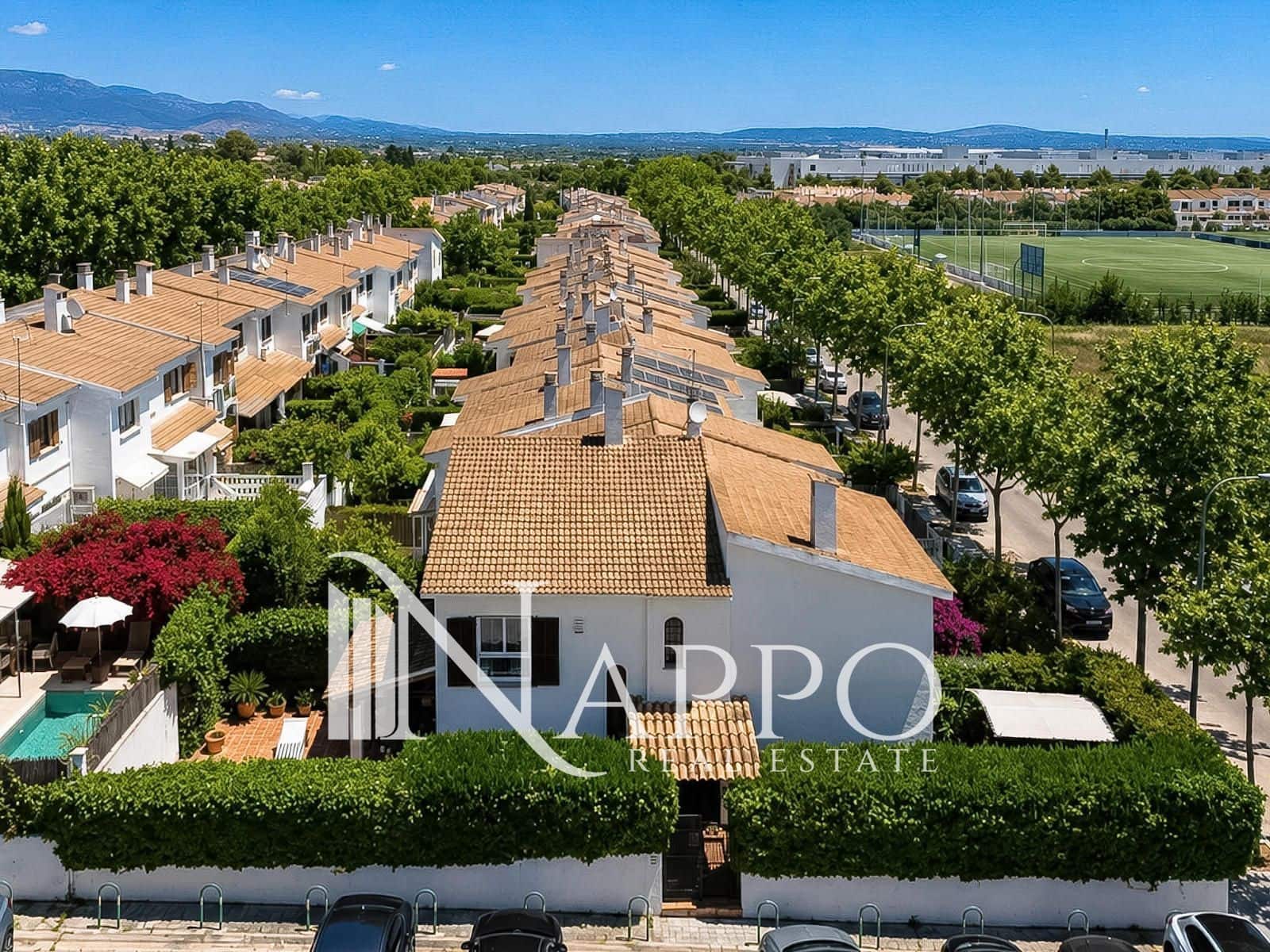 4 sypialnia Dom na sprzedaż w Palma de Mallorca z basenem garażem - 980 000 € (Ref: 9985320)