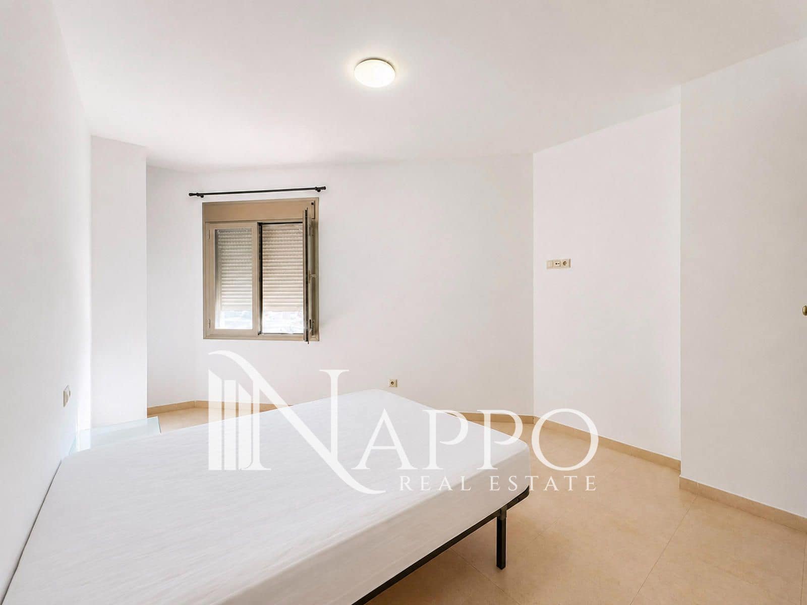 3 makuuhuone Asunto myytävänä paikassa Es Molinar / El Molinar - 495 000 € (Ref: 9985676)