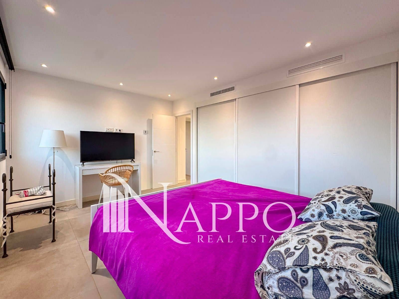 4 slaapkamer Huis te huur in Sa Rapita / La Rapita met zwembad garage - € 2.100 (Ref: 9987330)