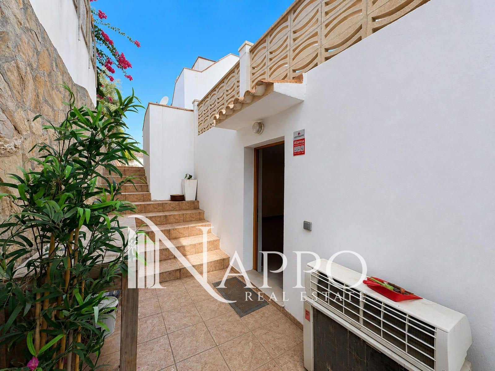 Chalet de 3 habitaciones en Costa de la Calma en venta - 570.000 € (Ref: 9989465)