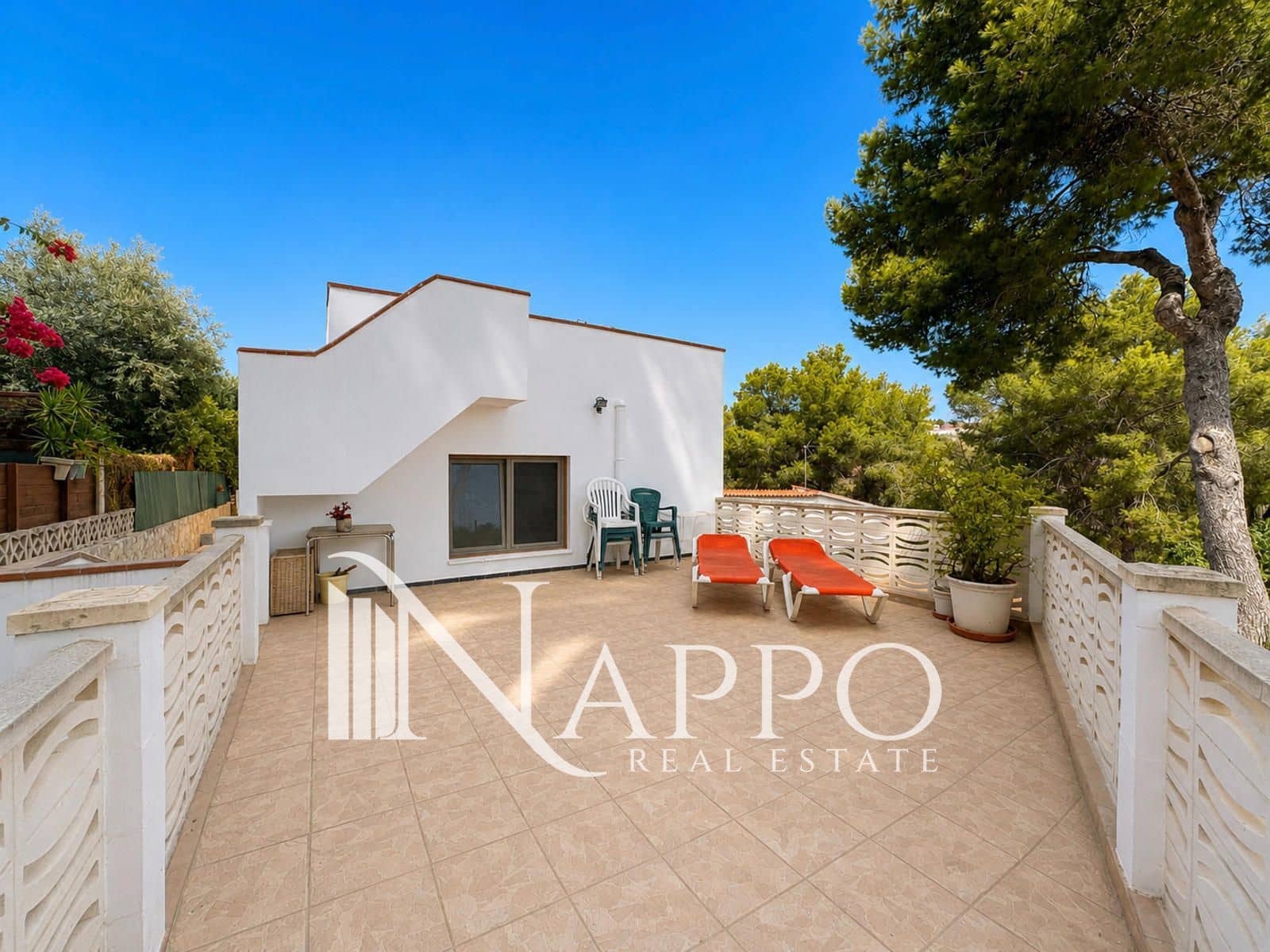 Chalet de 3 habitaciones en Costa de la Calma en venta - 570.000 € (Ref: 9989465)