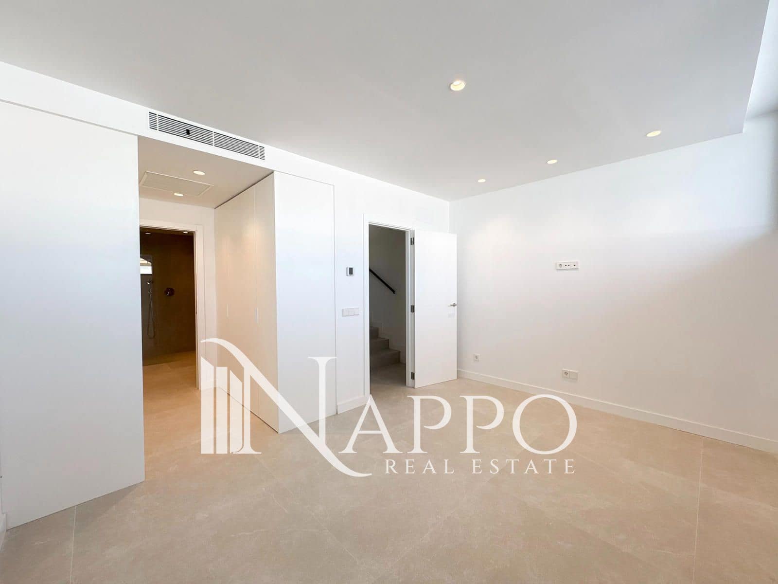3 chambre Appartement à vendre à Genova avec piscine garage - 1 500 000 € (Ref: 9989979)