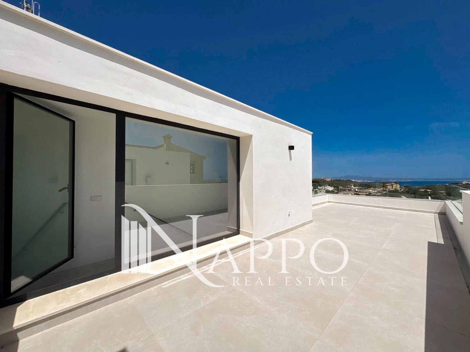 3 chambre Appartement à vendre à Genova avec piscine garage - 1 500 000 € (Ref: 9989979)