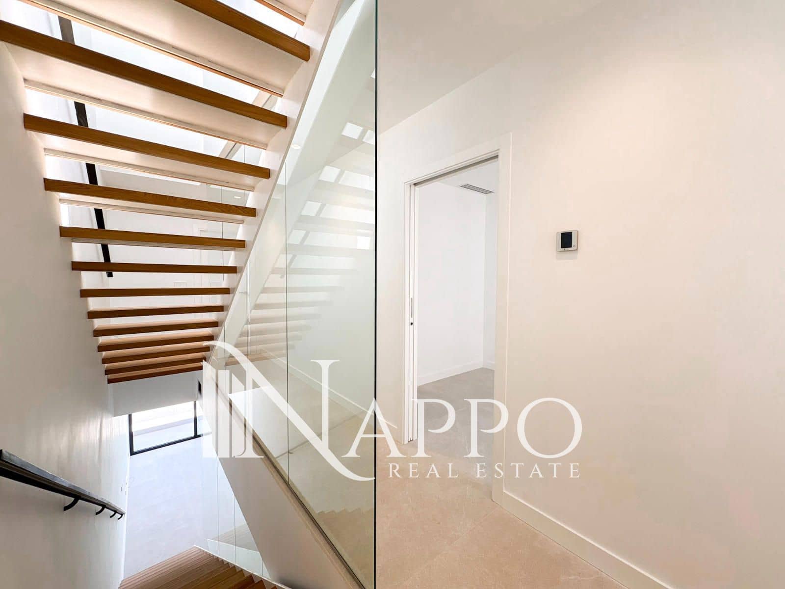 3 chambre Appartement à vendre à Genova avec piscine garage - 1 500 000 € (Ref: 9989979)