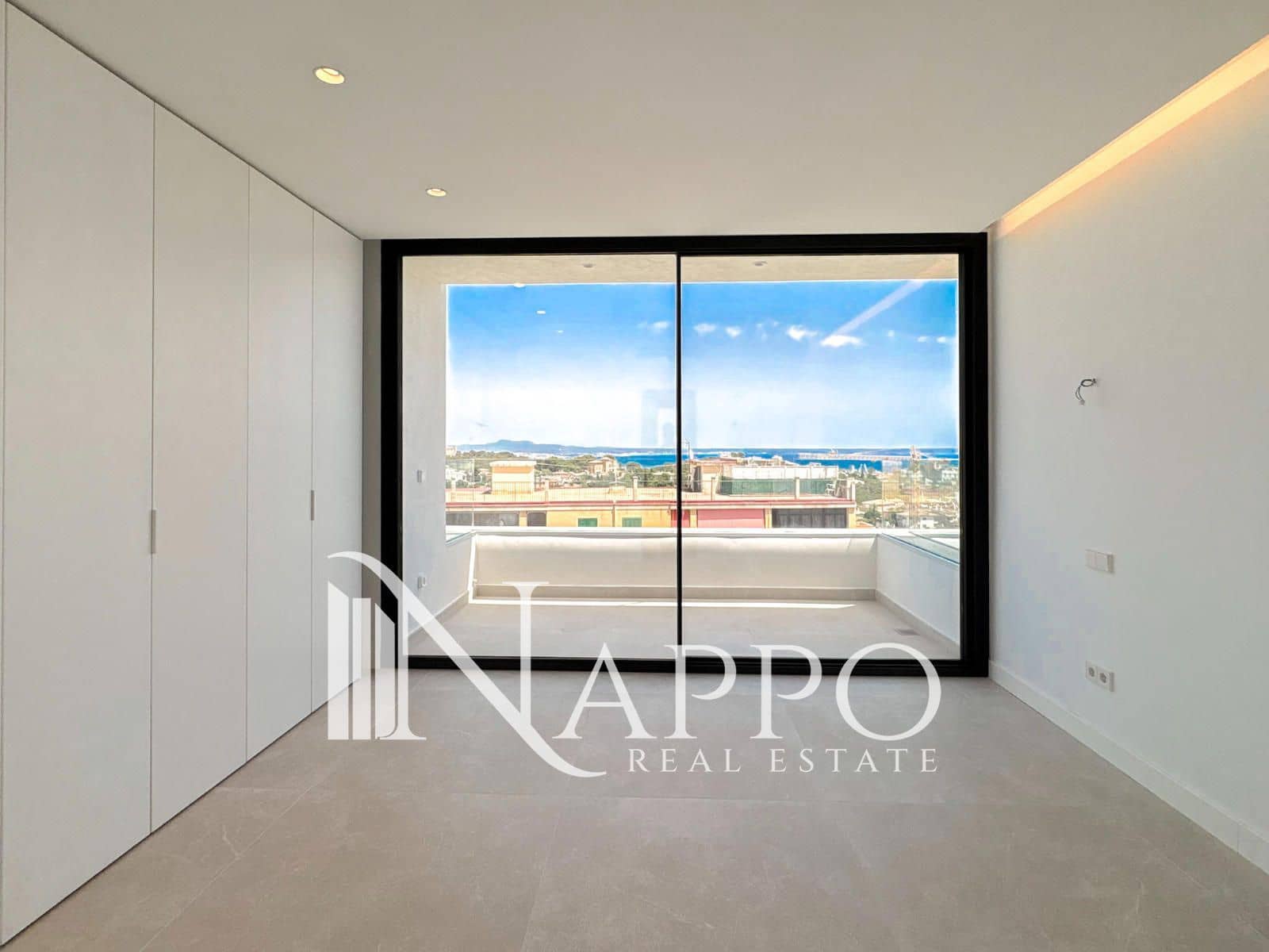 3 chambre Appartement à vendre à Genova avec piscine garage - 1 500 000 € (Ref: 9989979)