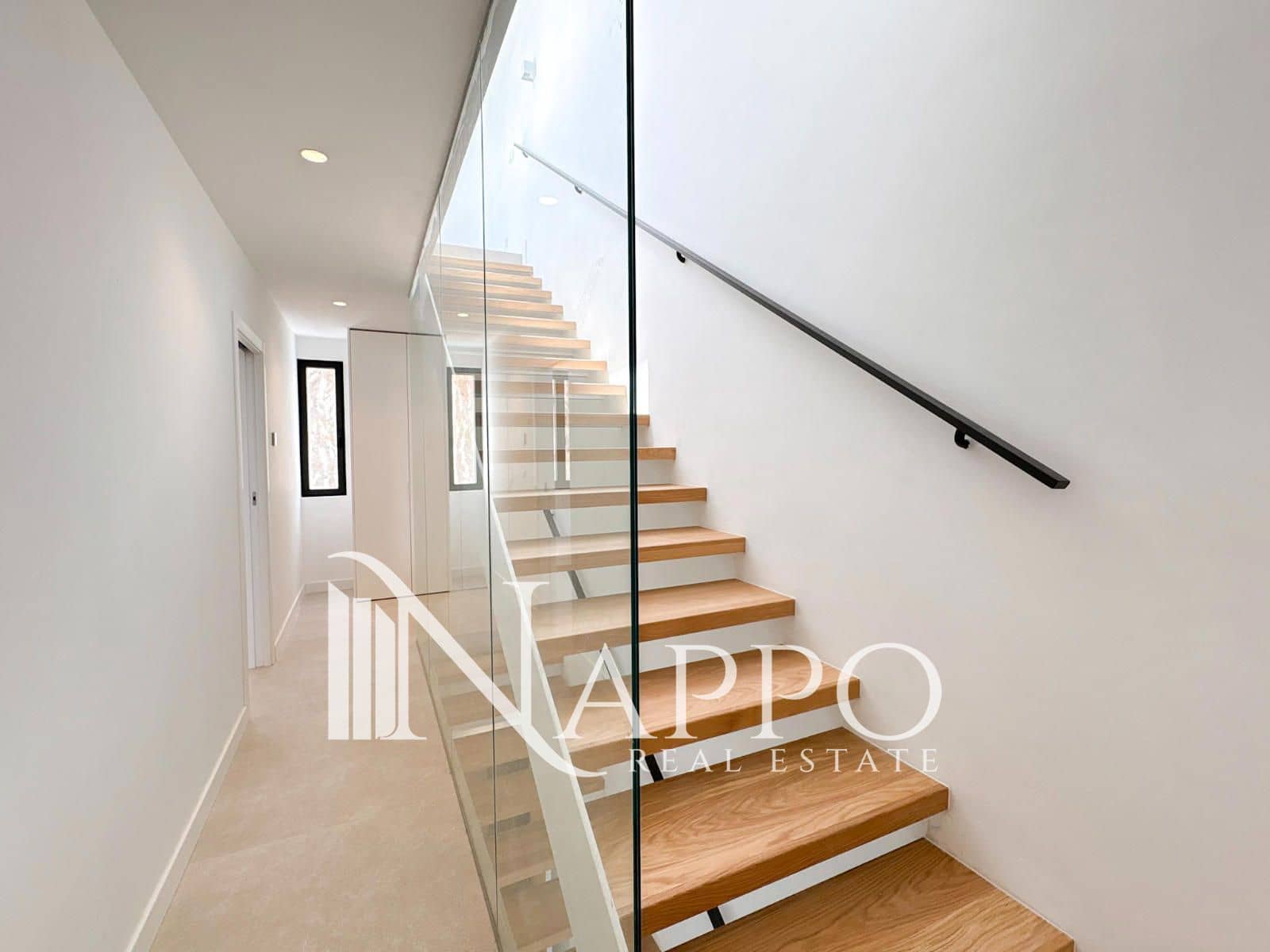 3 chambre Appartement à vendre à Genova avec piscine garage - 1 500 000 € (Ref: 9989979)