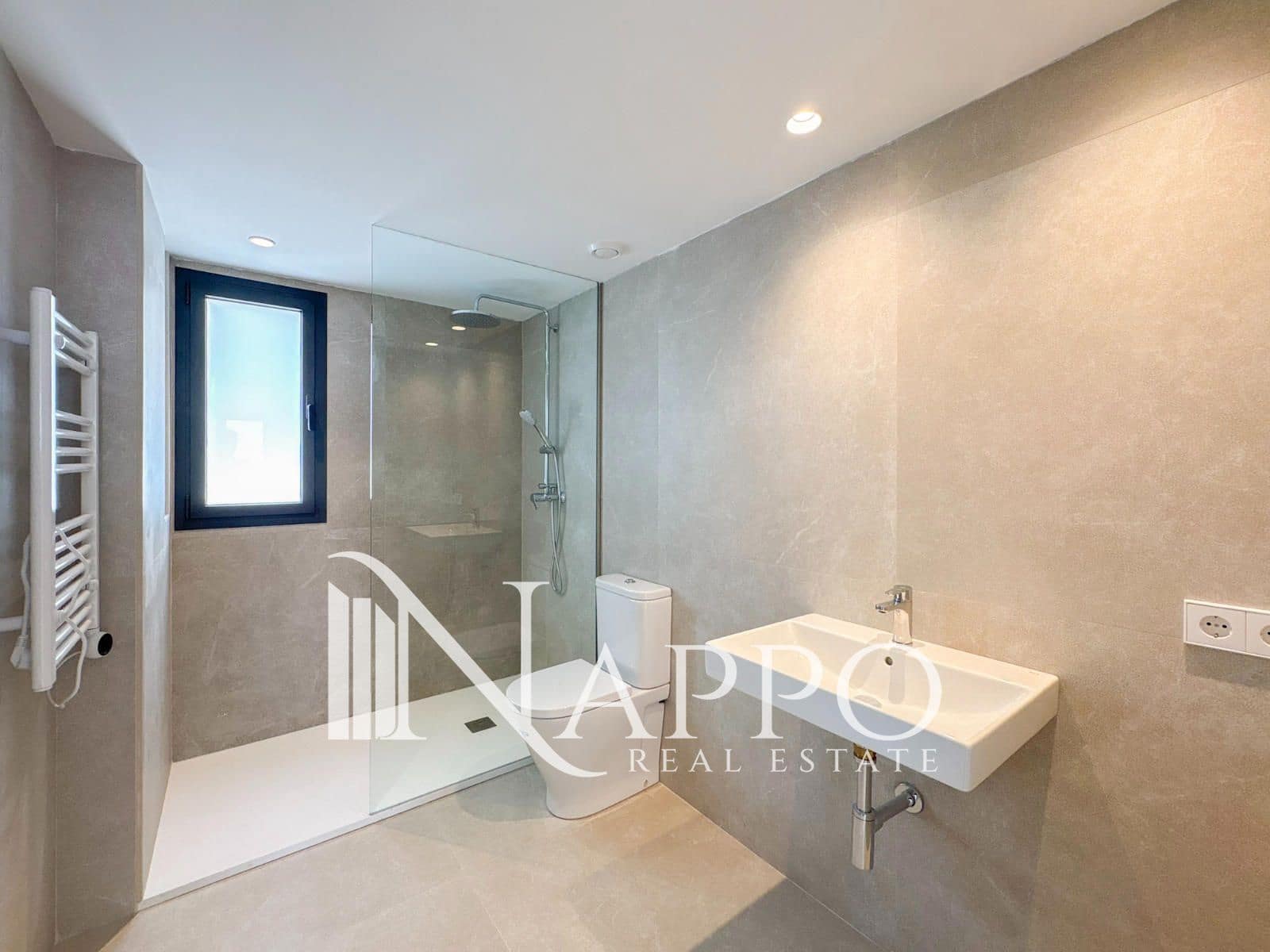 2 chambre Appartement à vendre à Genova avec piscine garage - 800 000 € (Ref: 9989981)