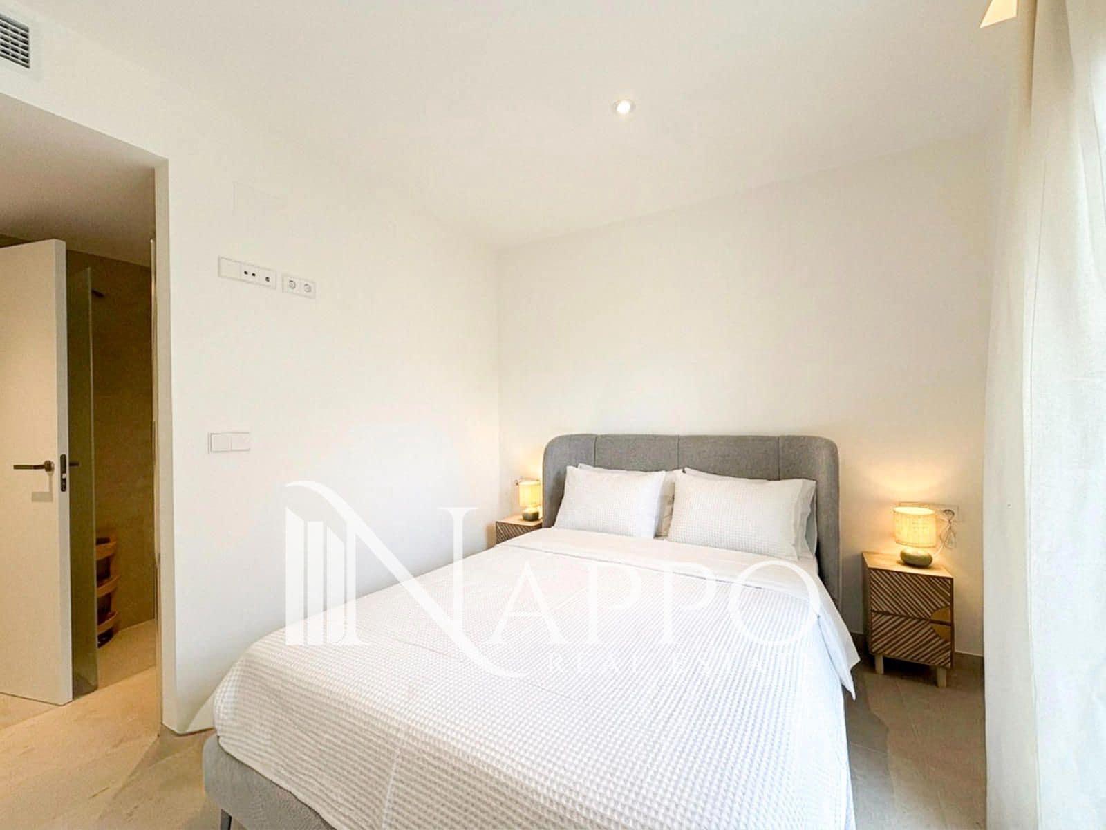 Appartement de 1 chambre à louer à Palma de Mallorca avec piscine - 1 900 € (Ref: 9990931)