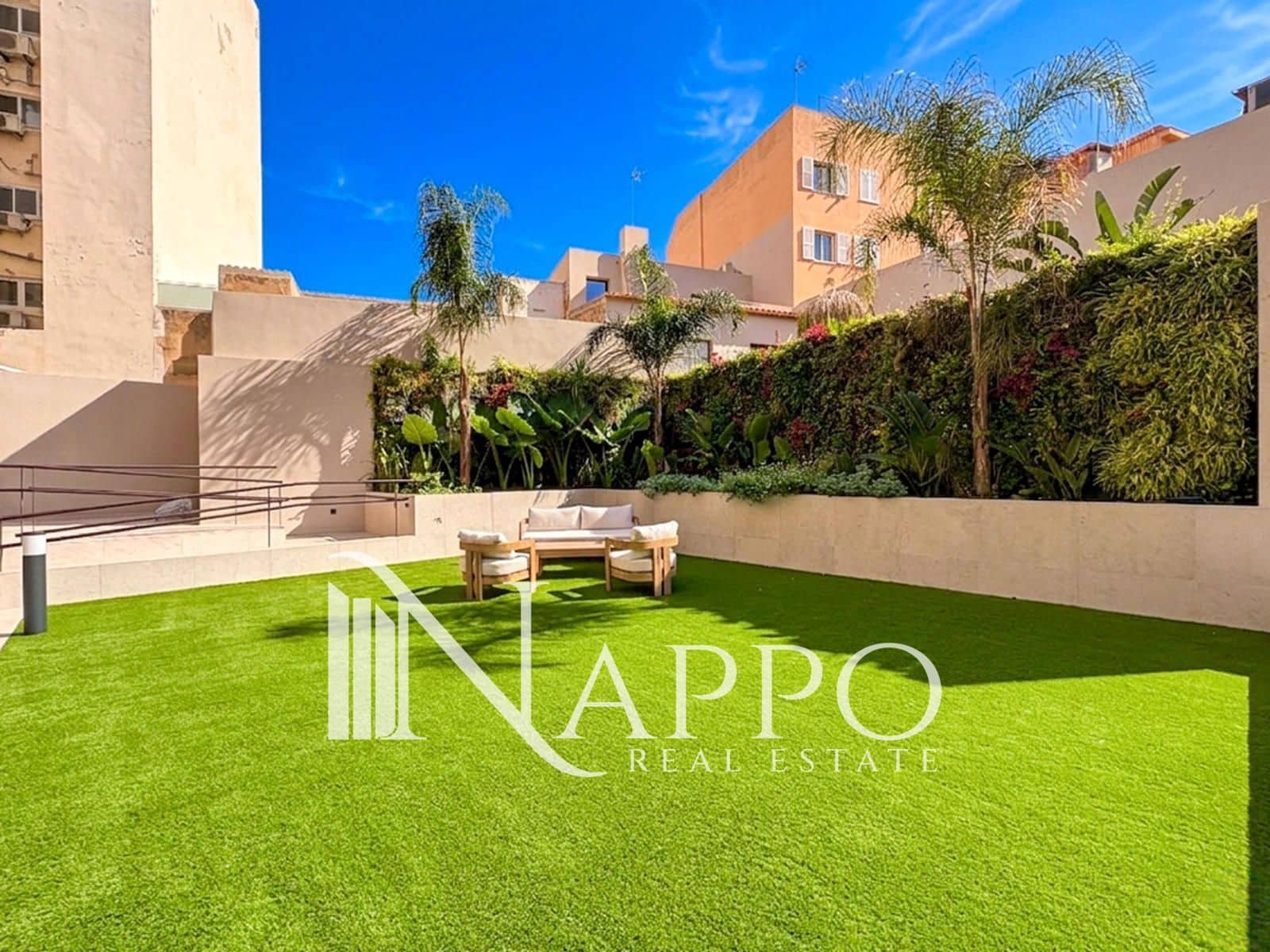 Appartement de 1 chambre à louer à Palma de Mallorca avec piscine - 1 900 € (Ref: 9990931)