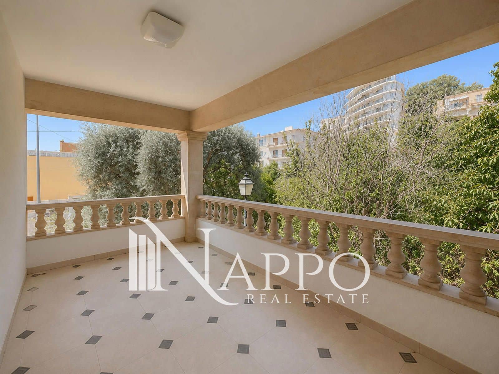 Chalet de 5 habitaciones en Cala Mayor en venta con garaje - 2.890.000 € (Ref: 9995945)