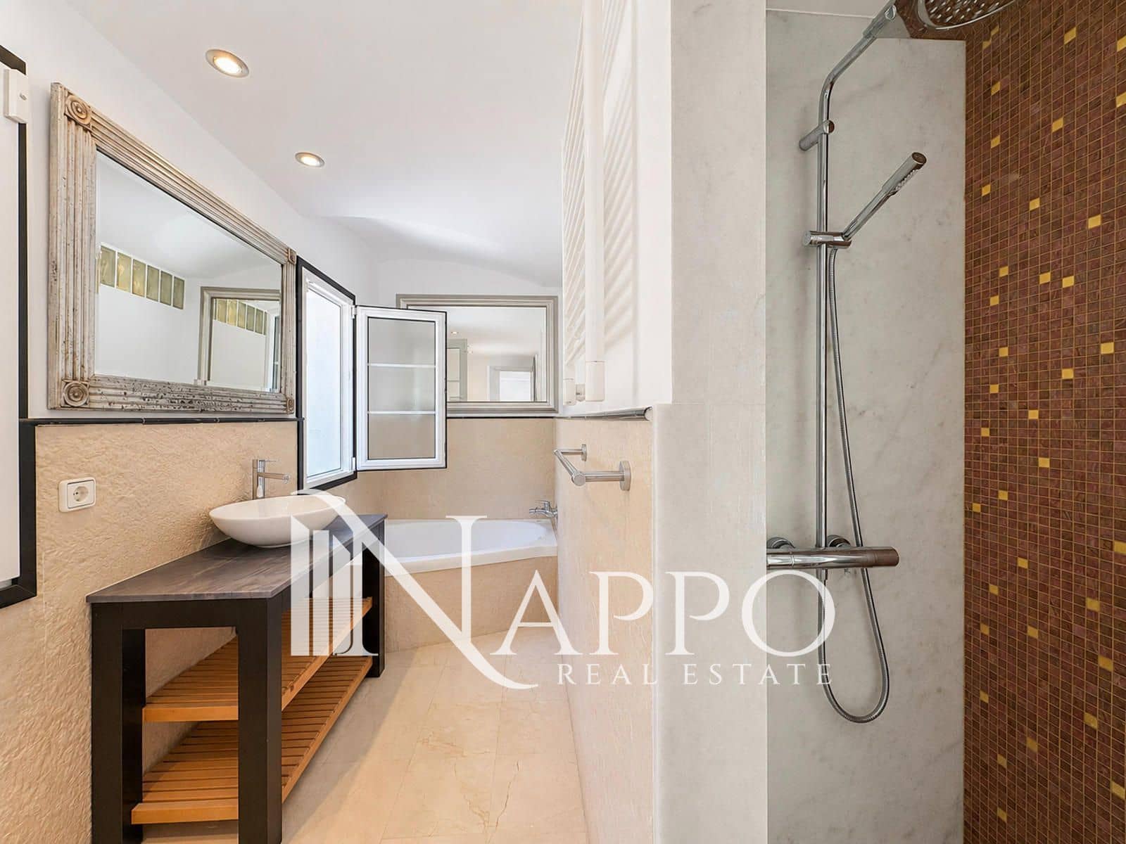 Appartement de 2 chambres à louer à Bendinat avec piscine - 3 500 € (Ref: 9995947)