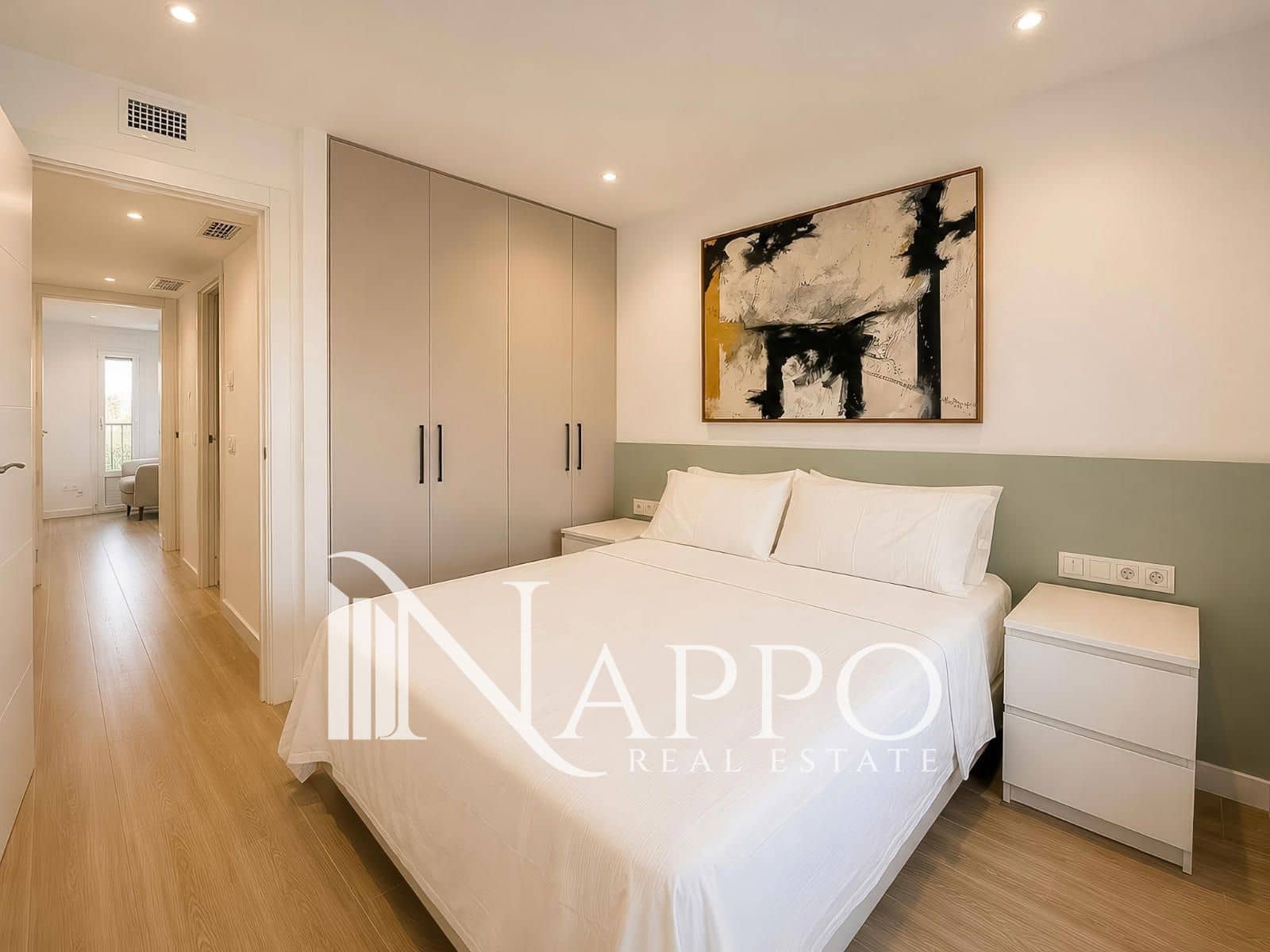 2 bedroom Flat for rent in Santa Ponsa with pool garage - € 2,500 (Ref: 9996209)