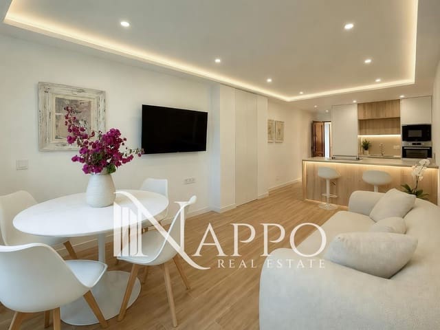 2 bedroom Flat for rent in Santa Ponsa, Calvià with pool garage - € 2,500 (Ref: 9996209)