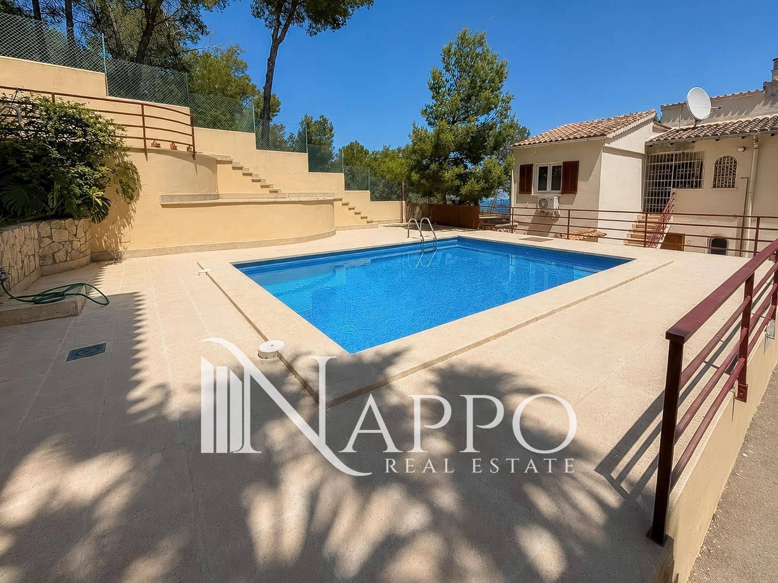 2 bedroom Flat for rent in Santa Ponsa with pool garage - € 2,500 (Ref: 9996209)