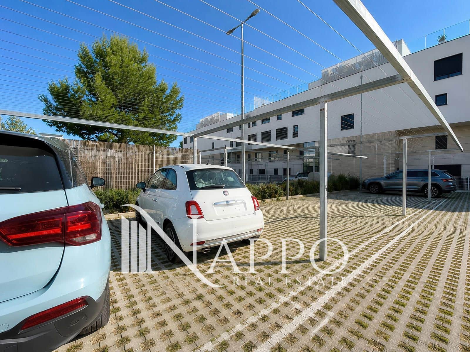 2 sypialnia Mieszkanie na sprzedaż w Santa Ponsa z basenem garażem - 715 000 € (Ref: 9996211)