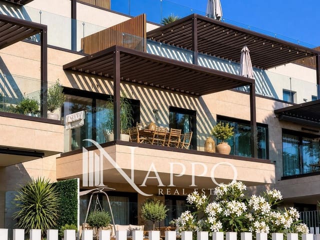 2 makuuhuone Asunto myytävänä paikassa Santa Ponsa, Calvià mukana uima-altaan 
autotalli - 715 000 € (Ref: 9996211)