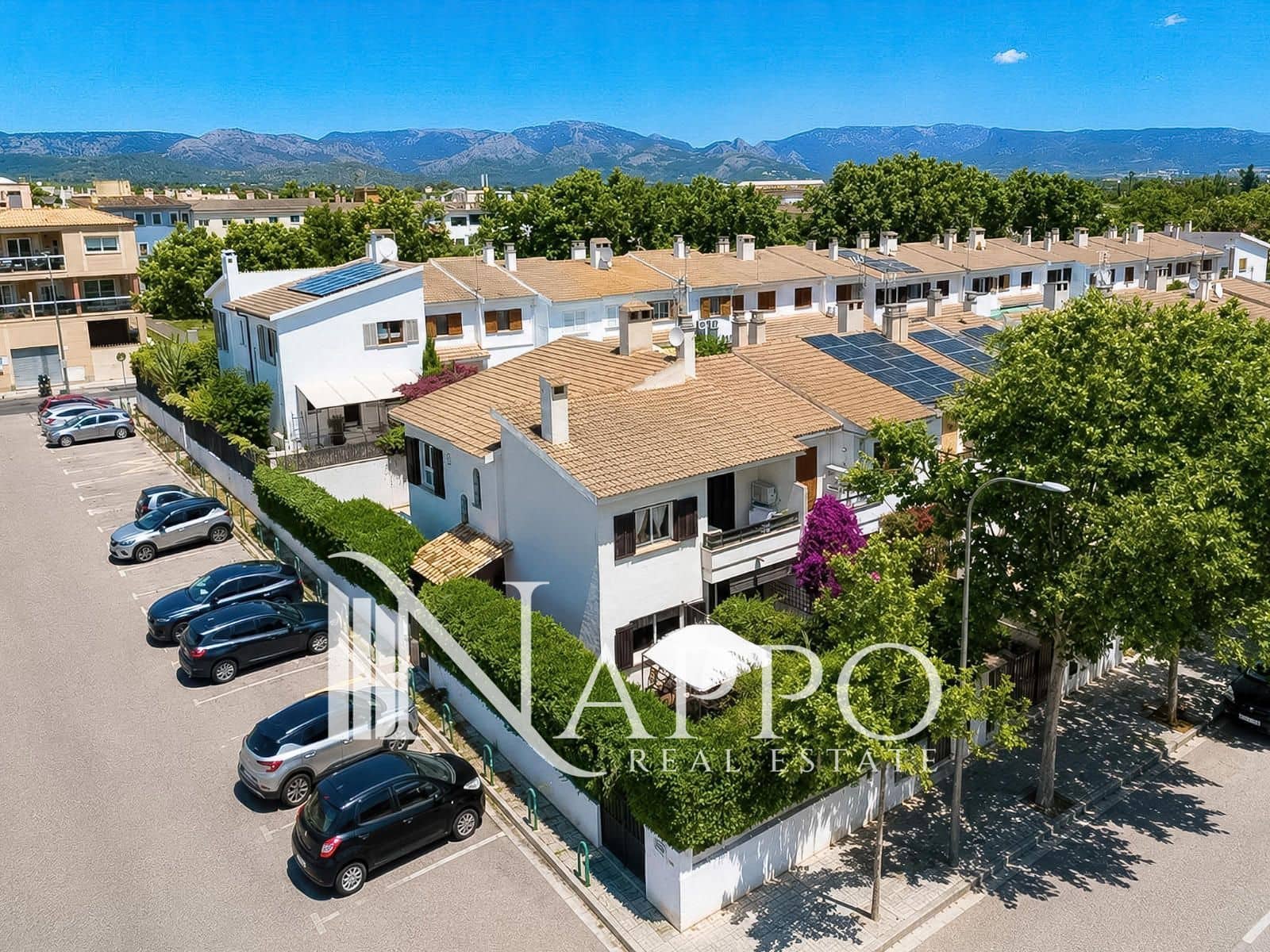 4 bedroom Townhouse for sale in Palma de Mallorca with pool garage - € 980,000 (Ref: 9997588)