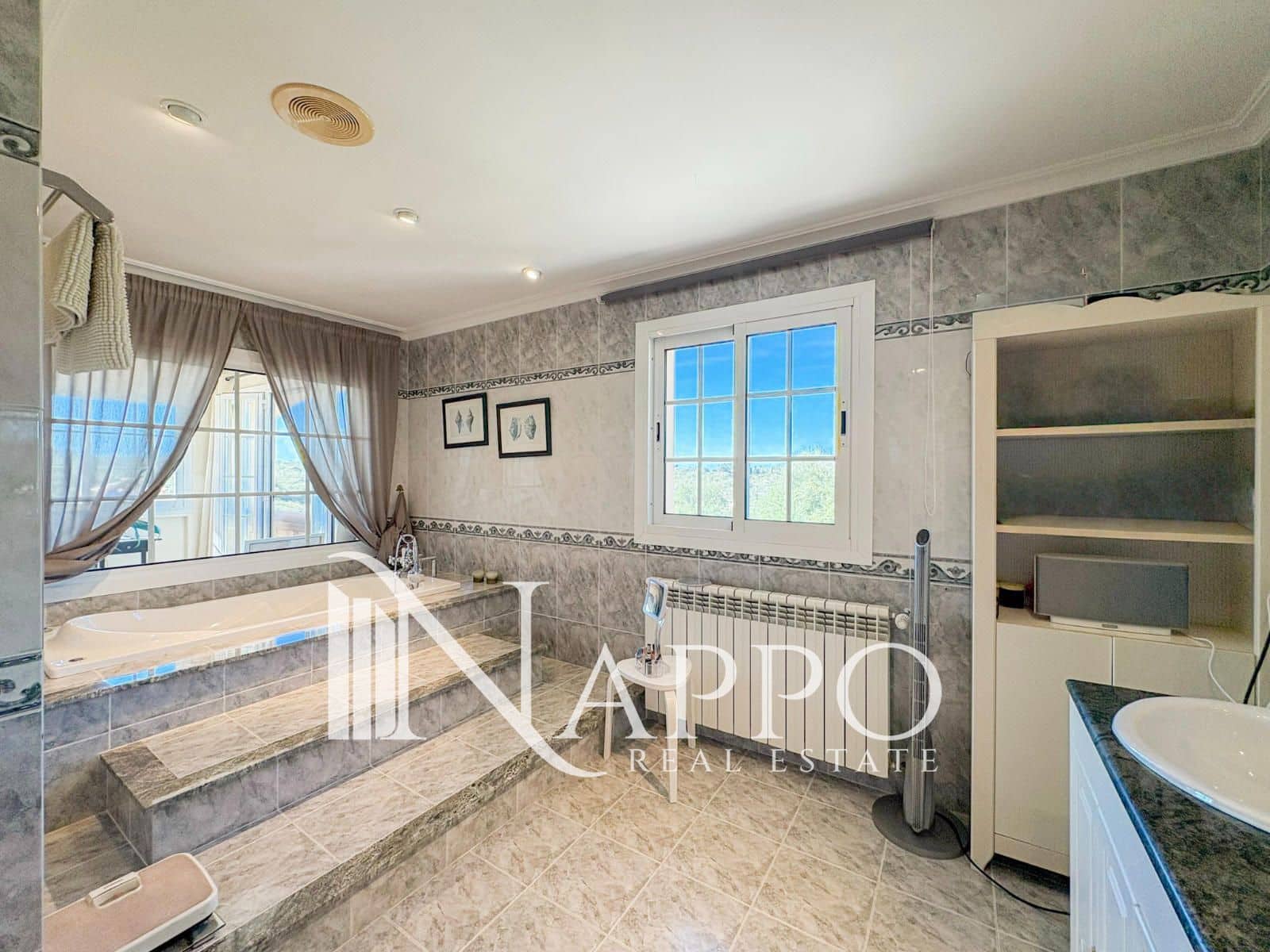 4 Zimmer Villa zu verkaufen in L'Aranjassa / S'Aranjassa mit Pool Garage - 1.550.000 € (Ref: 9997787)