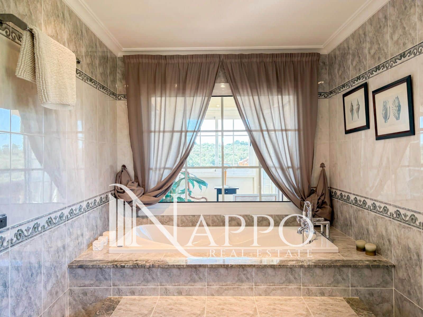 4 Zimmer Villa zu verkaufen in L'Aranjassa / S'Aranjassa mit Pool Garage - 1.550.000 € (Ref: 9997787)