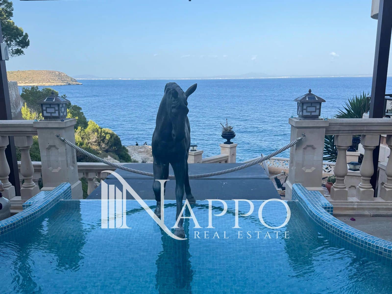 3 soveværelse Lejlighed til salg i Cala Vinyes / Cala Vinyas / Cala Vinas med swimmingpool garage - € 1.990.000 (Ref: 9997788)