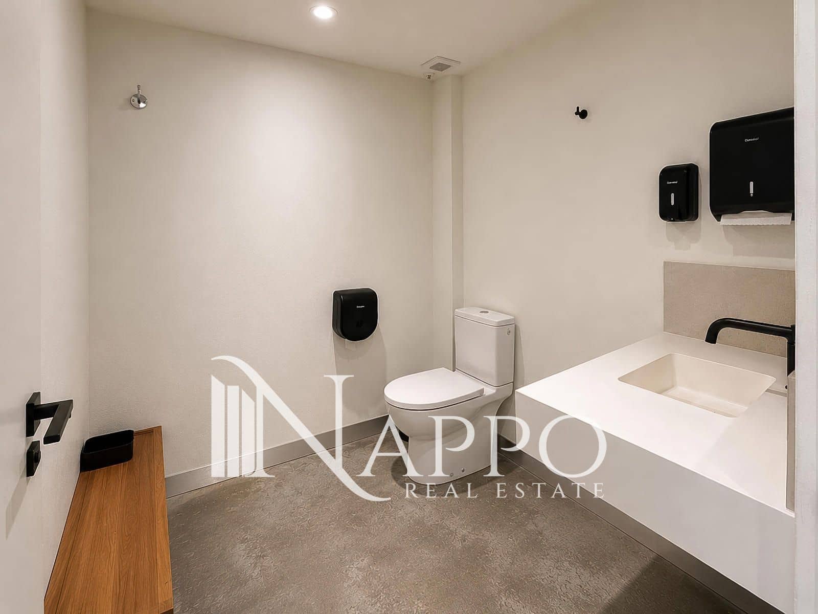 Local Commercial à vendre à Cala Mayor - 265 000 € (Ref: 9999403)
