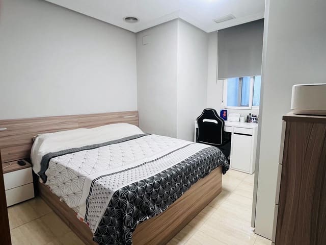 2 sypialnia Mieszkanie na sprzedaż w Elche / Elx - 170 000 € (Ref: 10005746)